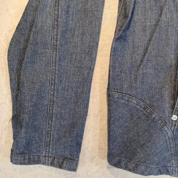 Haggar NWOT Women's Embroidered Jean Jacket in Size  12 - Picture 4 of 12